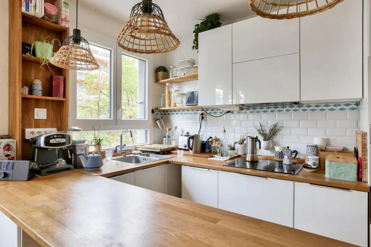 Bright Apartment For 4 With Balcony Paris 0*,  France